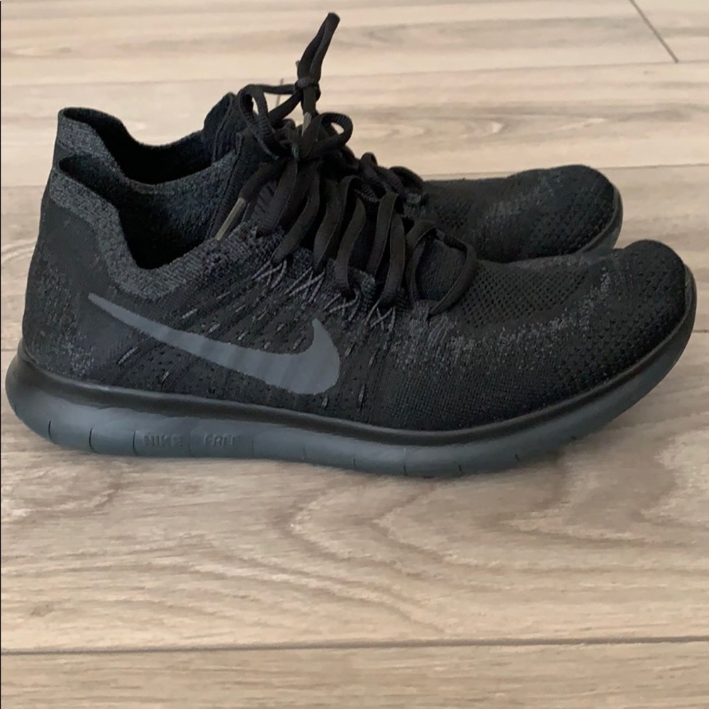 Nike Free Flyknit - Size 10